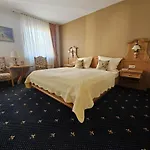 Hotel Ruedesheimer Hof Ruedesheim am Rhein