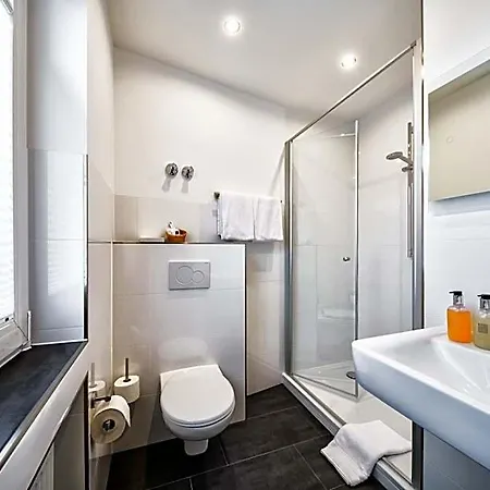فندق Ruedesheimer Hof 3*